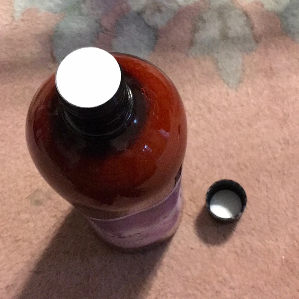 NWT,WEN32oz BodyLotion WITH PUMP, CLASSIC LAVENDER SCENT,NO EXCHANGES OR REFUNDS - Picture 4 of 6
